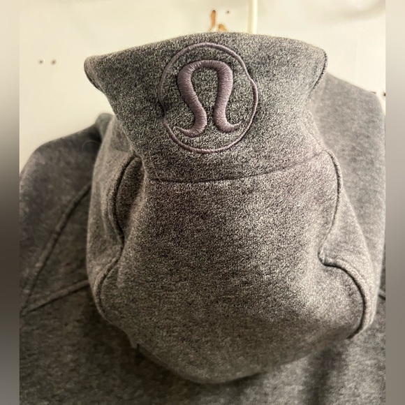 Lululemon Hooded Scuba Light Weight Cotton - Picture 6 of 9